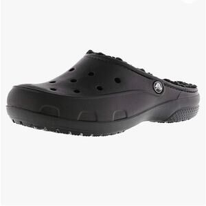 Crocs Women’s Freesail Plush Lined Clog Fuzzy Slippers, Size 4, Black